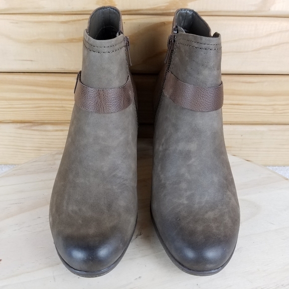 Rockport Cobb Hill Collection 5.5 US Rashel Boots Ankle Booties Nubuck Leather - Picture 2 of 11